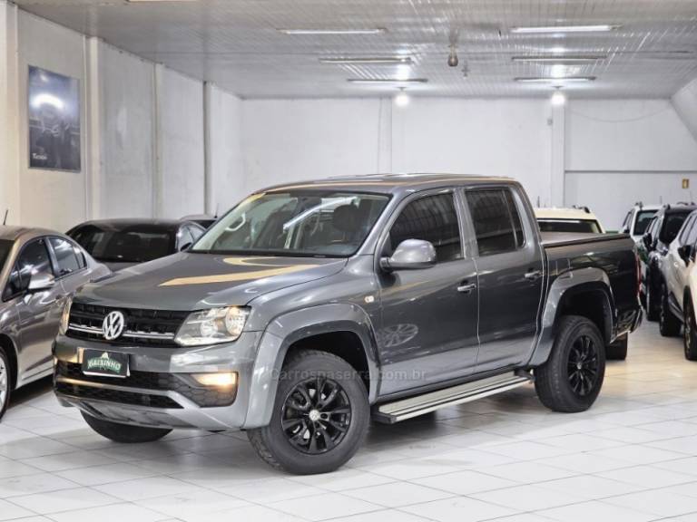 VOLKSWAGEN - AMAROK - 2020/2020 - Cinza - R$ 139.900,00