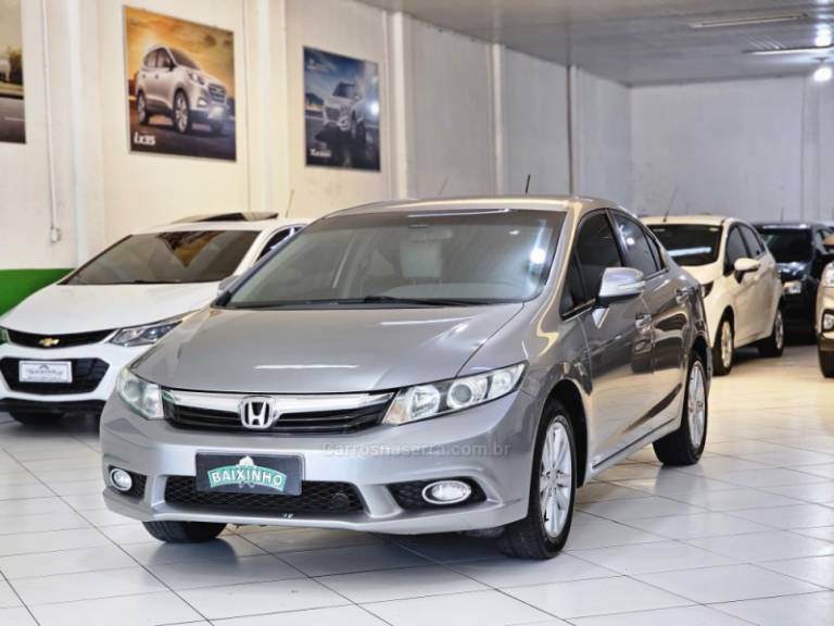 HONDA - CIVIC - 2014/2014 - Cinza - R$ 74.900,00
