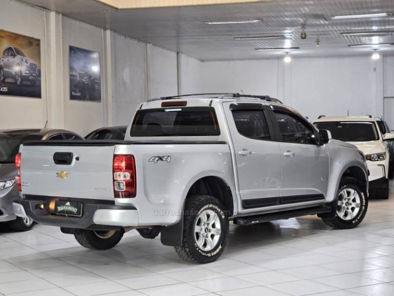 CHEVROLET - S10 - 2019/2019 - Prata - R$ 149.900,00