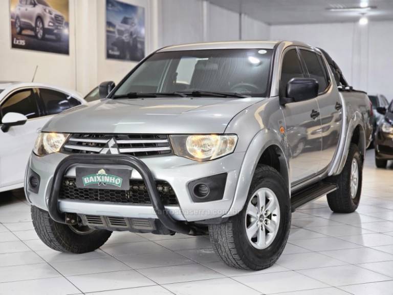 MITSUBISHI - L200 TRITON - 2016/2016 - Prata - R$ 95.900,00