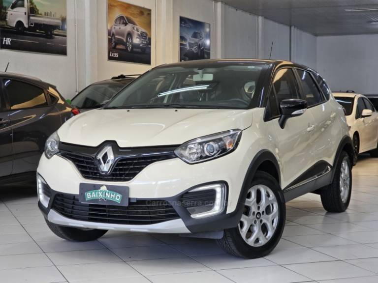 RENAULT - CAPTUR - 2019/2019 - Branca - R$ 79.900,00