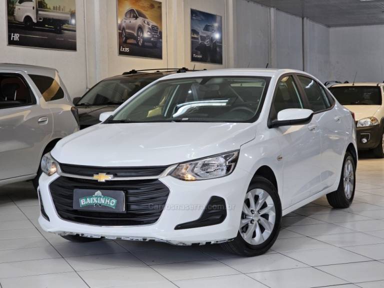CHEVROLET - ONIX - 2023/2023 - Branca - R$ 78.900,00