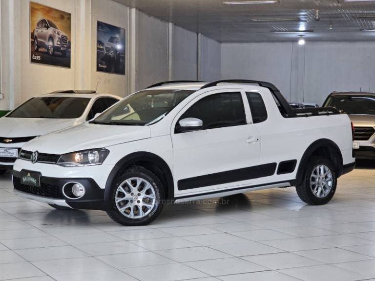 VOLKSWAGEN - SAVEIRO - 2016/2016 - Branca - R$ 71.900,00