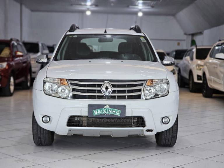 RENAULT - DUSTER - 2015/2015 - Branca - R$ 62.900,00