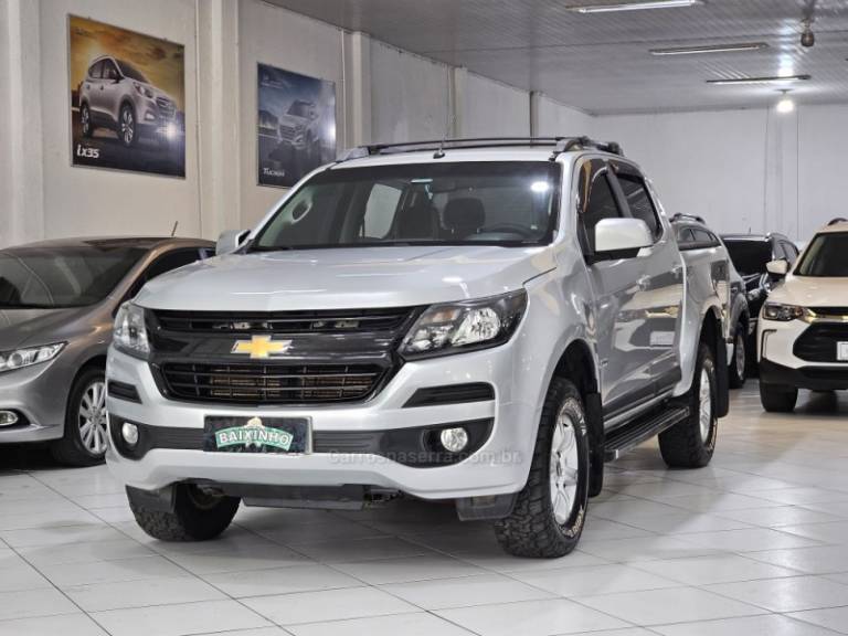 CHEVROLET - S10 - 2019/2019 - Prata - R$ 149.900,00