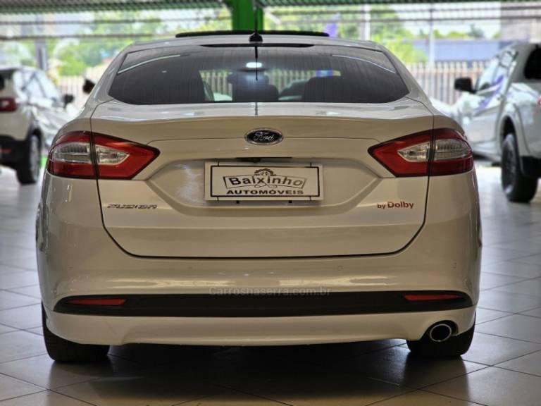 FORD - FUSION - 2014/2014 - Branca - R$ 75.900,00