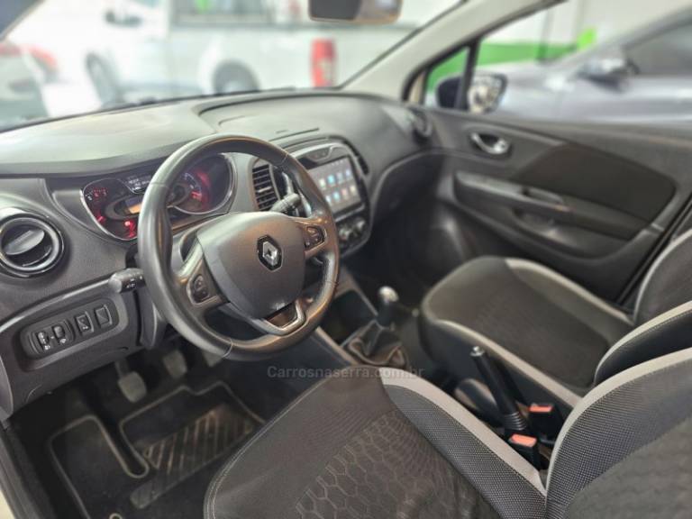 RENAULT - CAPTUR - 2019/2019 - Branca - R$ 79.900,00