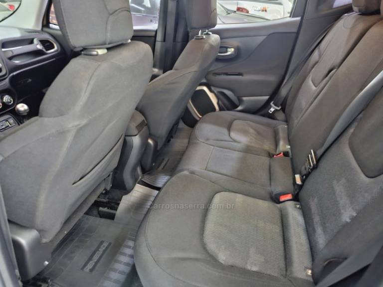 JEEP - RENEGADE - 2016/2016 - Verde - R$ 69.900,00