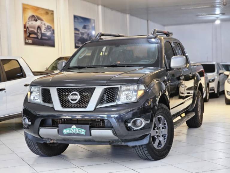NISSAN - FRONTIER - 2015/2015 - Preta - R$ 109.900,00