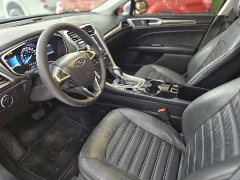 FORD - FUSION - 2014/2014 - Branca - R$ 75.900,00