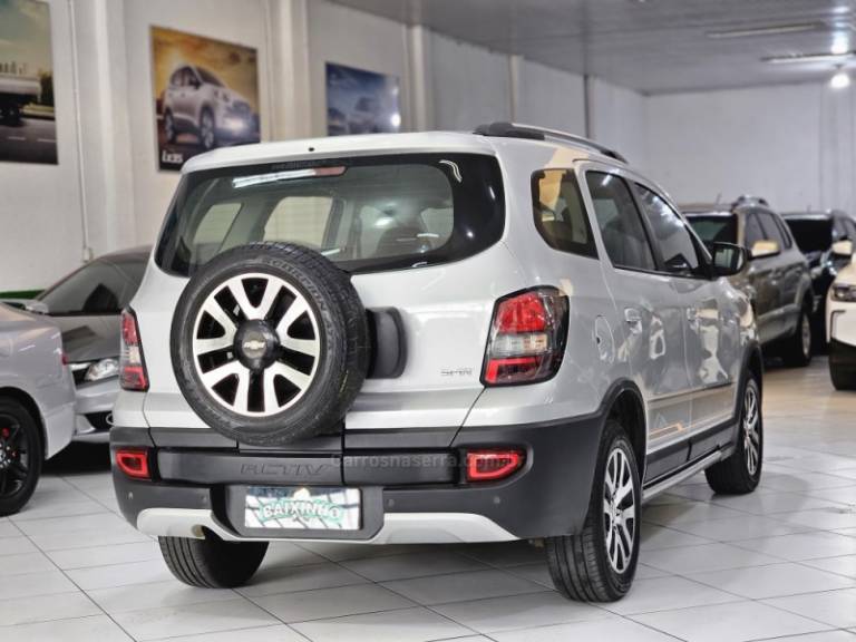 CHEVROLET - SPIN - 2016/2016 - Prata - R$ 64.900,00
