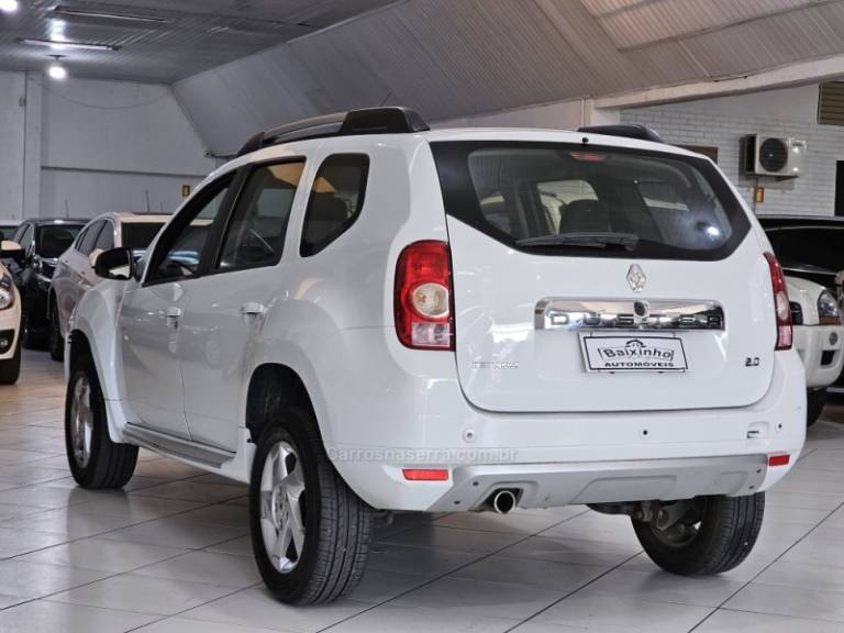 RENAULT - DUSTER - 2015/2015 - Branca - R$ 62.900,00