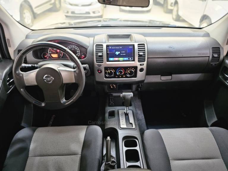 NISSAN - FRONTIER - 2015/2015 - Preta - R$ 109.900,00