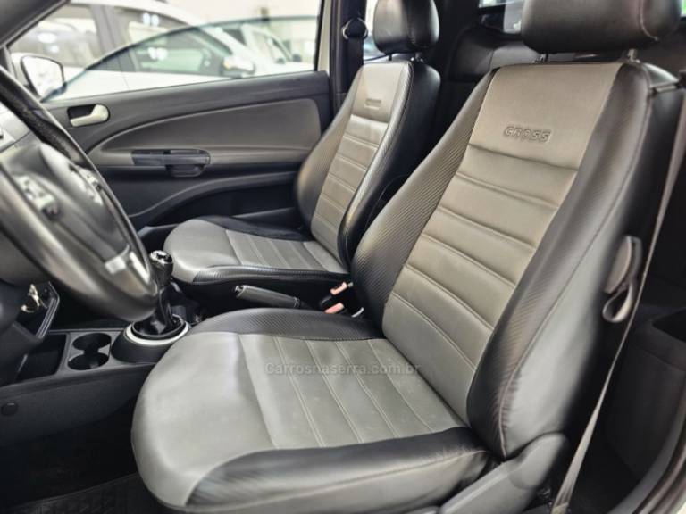 VOLKSWAGEN - SAVEIRO - 2016/2016 - Branca - R$ 71.900,00
