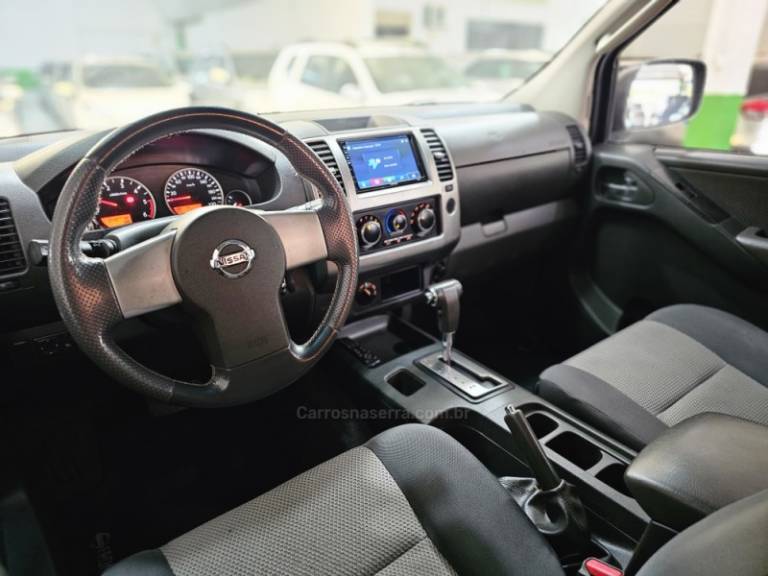NISSAN - FRONTIER - 2015/2015 - Preta - R$ 109.900,00